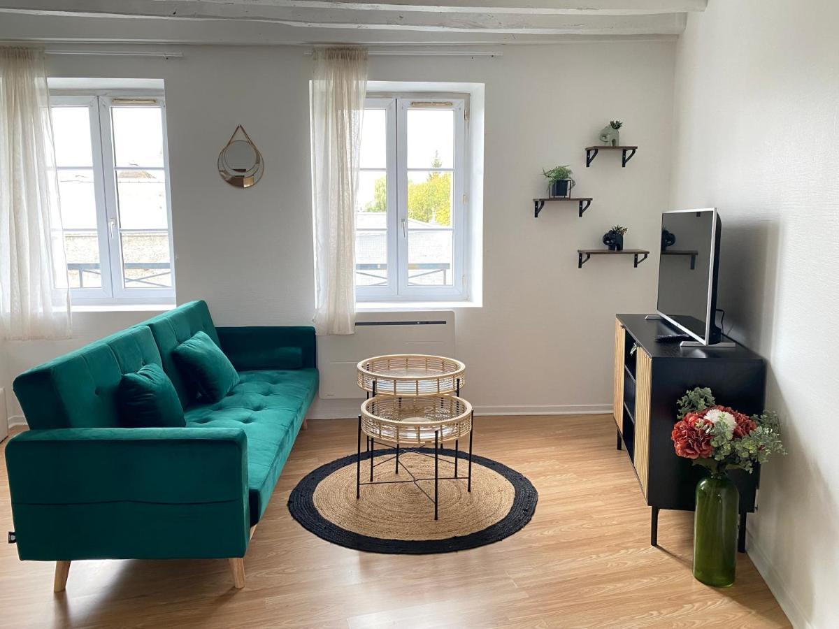 Charmant Studio A Etampes Apartment Exterior photo